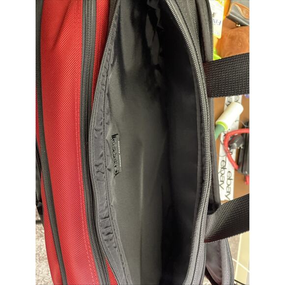 Victorinox Werks Backpack Suiter Expansion Work/Travel Bag With 3 Carry Options - Picture 8 of 16